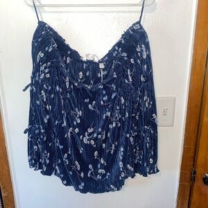 NWT Lauren Conrad Floral Top Size M